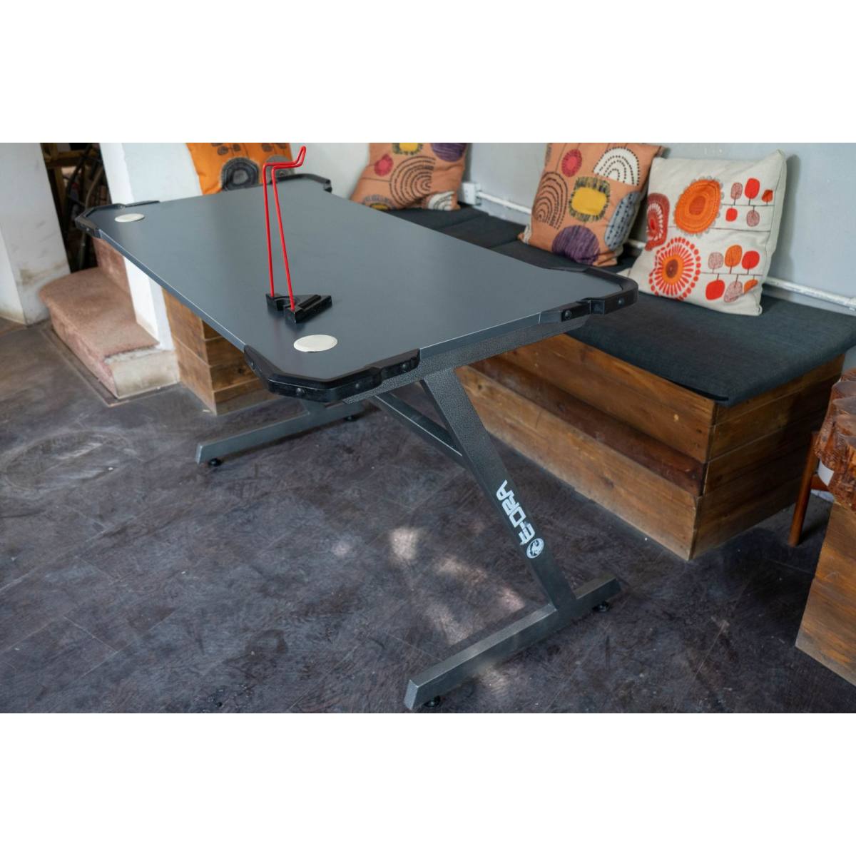 Bàn E-DRA Z Tank - v2